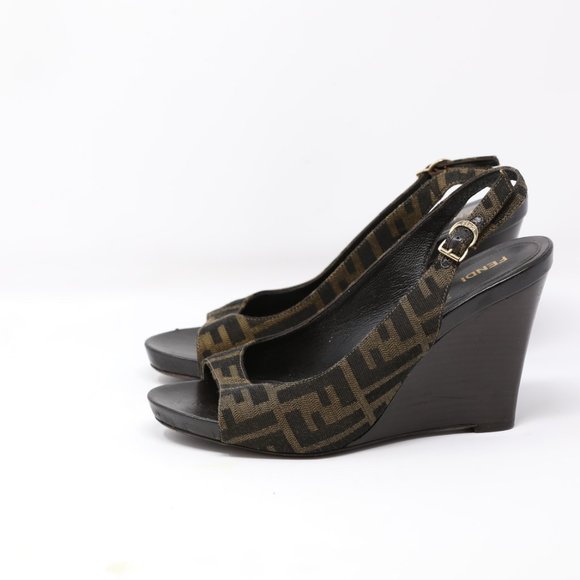 FENDI MONOGRAM WEDGE SLING BACK - Picture 2 of 3